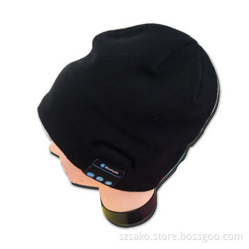 Handsome Knitted Music Hat, Built in Headphones, Bluetooth, Wireless and for iPhone